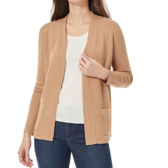 Jones New York Sweaters - NWT Jones New York Women's Icon Cardigan Sweater 2 Pocket Praline Womens Small